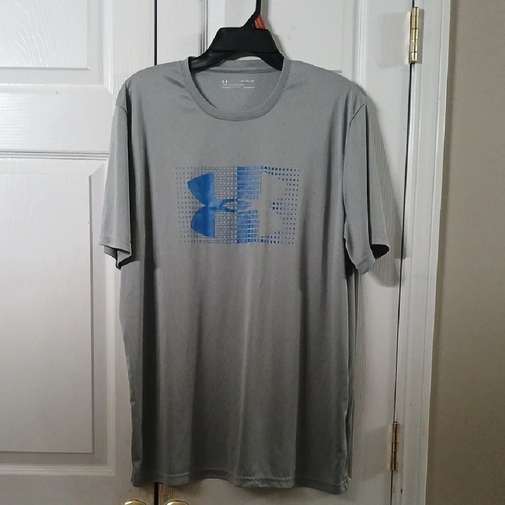 Under Armour Men's Gray and Blue short sleeve heatgear shirt Sz XL NWOT
